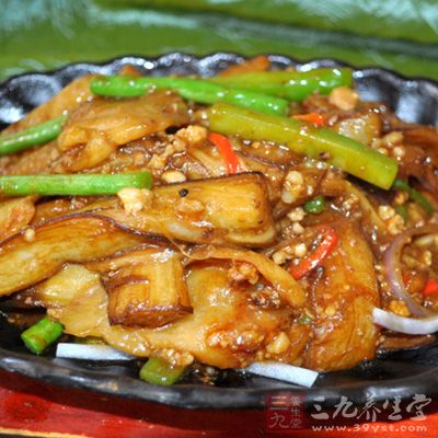 鐵板紅燒茄子的制作方法