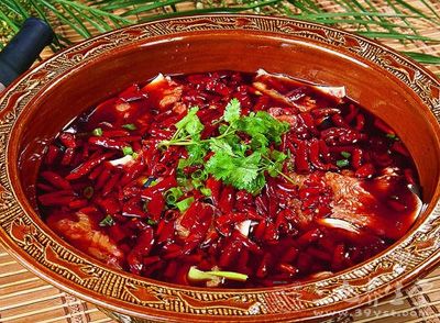 材料原料：魚頭(大頭魚)、姜、蔥