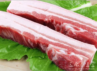 新鮮的五花肉5斤