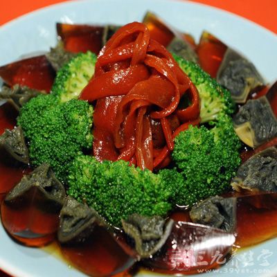 鮮辣松花蛋的制作方法