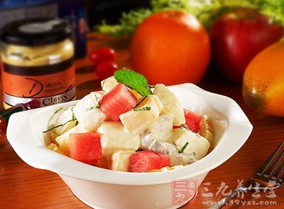 小菜:水果沙拉 小菜:水果沙拉