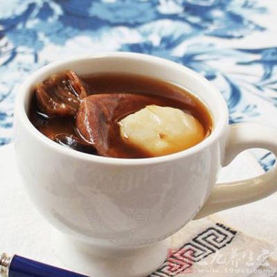 取羅漢果清肺潤燥、止咳,豬瘦肉補虛益血 取羅漢果清肺潤燥、止咳,豬瘦肉補虛益血