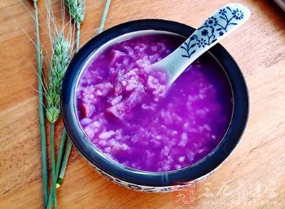 紫薯大米粥 紫薯大米粥