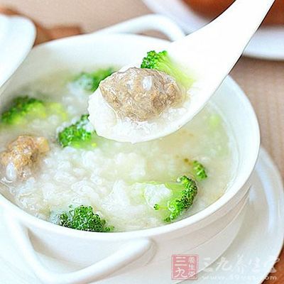 牛肉西蘭花粥 牛肉西蘭花粥