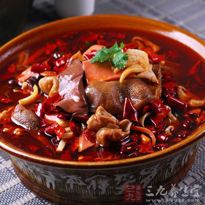 川菜最大的特點就是麻，辣，香，鹹，和重油