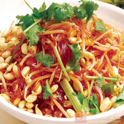 黃豆芽炒粉條的制作方法