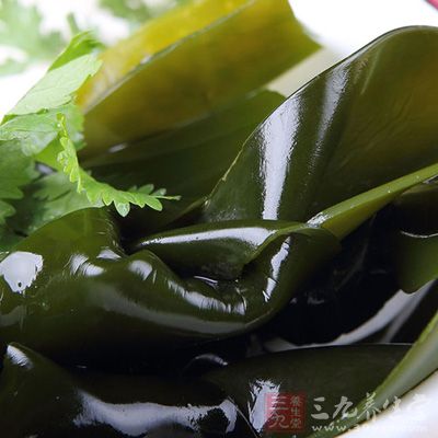 干海帶結裡有很多泥沙，泡水後要沖洗干淨