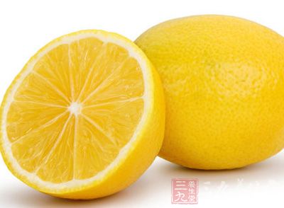 檸檬含有豐富的維生素C