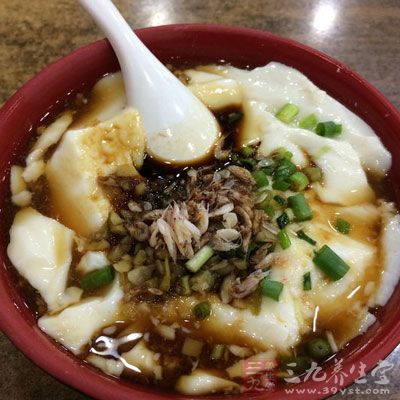 制豆腐腦的凝固劑要用石膏是最好的 制豆腐腦的凝固劑要用石膏是最好的