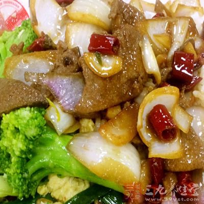 簡易洋蔥炒豬肝的制作方法