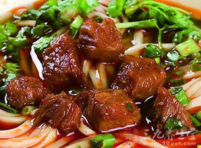 郫縣豆瓣醬 2-4 大匙,吃味道濃點呢,就多放點,口味淡的呢,少放點 郫縣豆瓣醬 2-4 大匙,吃味道濃點呢,就多放點,口味淡的呢,少放點