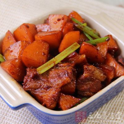 土豆燒五花肉的制作方法 土豆燒五花肉的制作方法