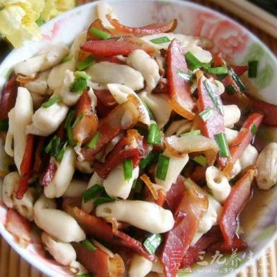 臘腸炒雞腿菇的制作方法