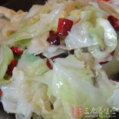 家常炝炒圓白菜的制作方法