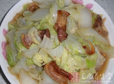 黃白菜炒肉的制作方法