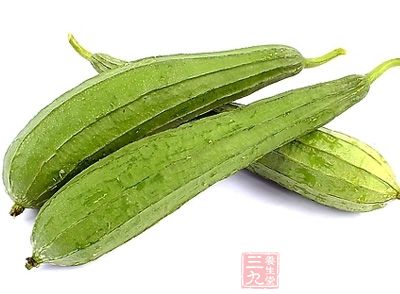 絲瓜、雞蛋、油、鹽、料酒、蔥花等