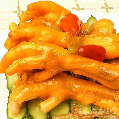將蒸籠用錫紙鋪底備用
