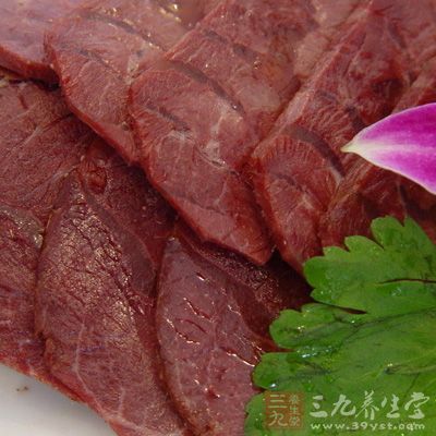 牛肉富含蛋白質，氨基酸組成比豬肉更接近人體需要