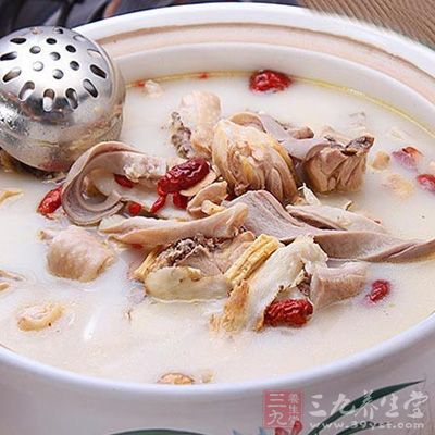 白果豬肚雞的制作方法