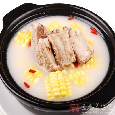 家常玉米排骨湯的制作方法