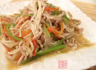 金針菇炒肉絲的做法