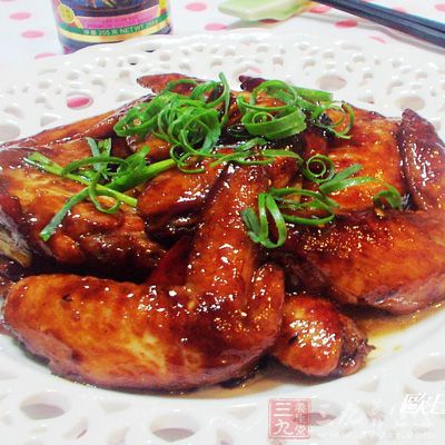 將調味料及太白粉水調好