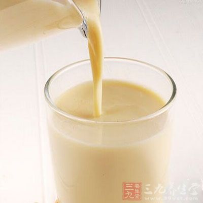 每天蛋白質總攝入量保持在每磅體重1克左右 每天蛋白質總攝入量保持在每磅體重1克左右