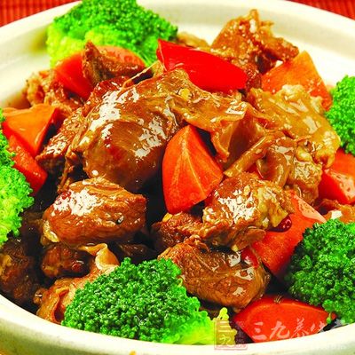 為了徹底去除羊肉的腥膻味，還可適當加大香料的用量