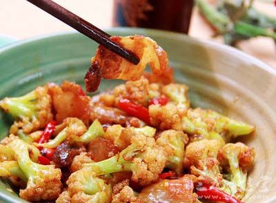 花菜燒肉的做法步驟 花菜燒肉的做法步驟