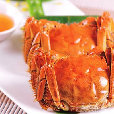 .將姜末放在小碗內,加事先熬熟的醬油、白糖、味精、黃酒、麻油,一起攪拌成調味汁 .將姜末放在小碗內,加事先熬熟的醬油、白糖、味精、黃酒、麻油,一起攪拌成調味汁