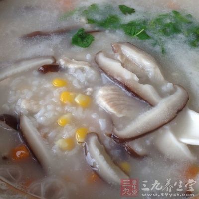家常香菇雞肉粥的制作方法