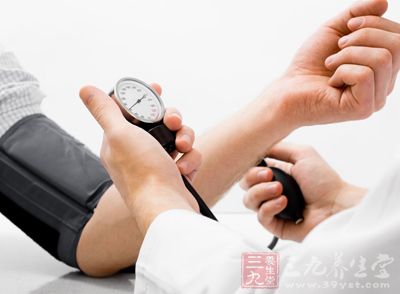 醫生面對患者時在參考標准的基礎上