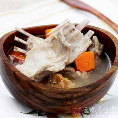 胡蘿卜炖羊排的制作方法 胡蘿卜炖羊排的制作方法