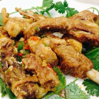 炸羊排的制作方法 炸羊排的制作方法