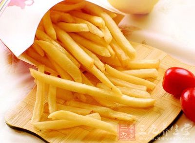 炸至金黃,可用手指掐斷即可,然後撈出控抽 炸至金黃,可用手指掐斷即可,然後撈出控抽