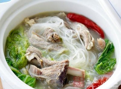 粉絲羊排湯的制作方法