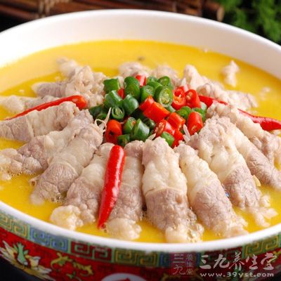 酸湯金針肥牛的制作方法 酸湯金針肥牛的制作方法