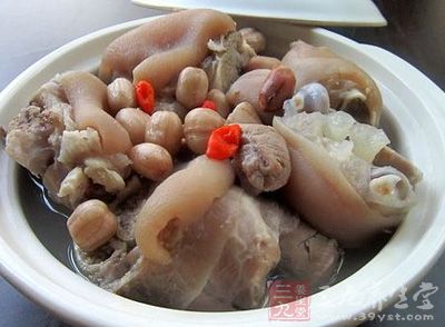花生黃豆炖豬蹄的制作方法