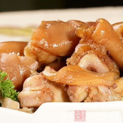 花生鹵豬蹄的制作方法