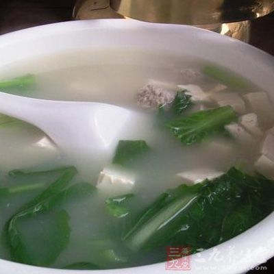 土豆白菜丸子湯的制作方法