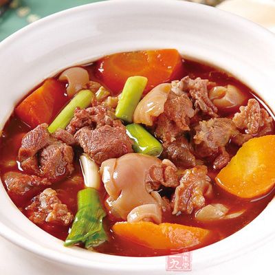 胡蘿卜炖羊肉的做法