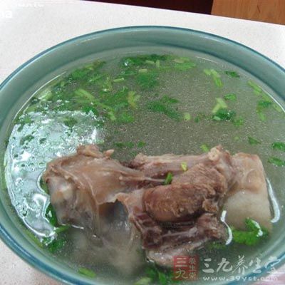 骨頭湯的做法