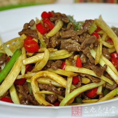 竹筍炒牛肉的做法
