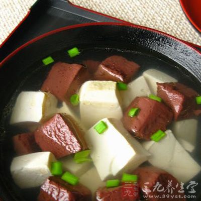 豬血豆腐湯的做法