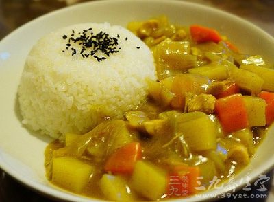 咖喱雞肉便當的制作方法