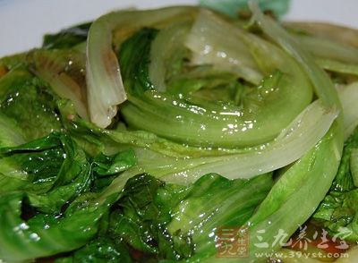 材料:生菜,蚝油,鹽巴,白糖,醬油 材料:生菜,蚝油,鹽巴,白糖,醬油