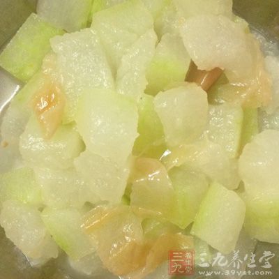 翻炒均勻燒兩分鐘出鍋即可