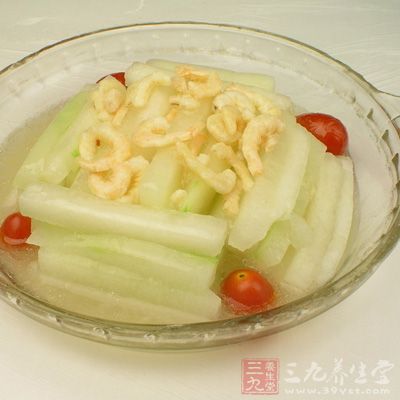 冬瓜片不要切得太薄，否則口感不好。2. 冬瓜滑油可使其口感更佳