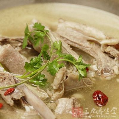當歸參芪羊肉湯的制作方法