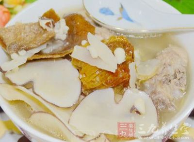 西洋參煲雞湯的制作方法